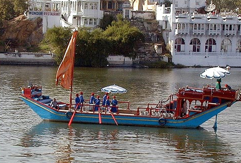 Lake Palace,  Udaipur Tours